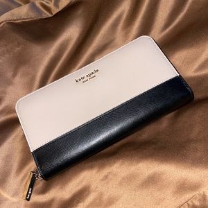 LIKE NEW kate spade continental zip wallet long beige black spencer